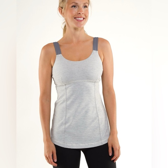 🍋Lululemon Tank in Ghost Blurred Grey Mini Stripe / Coal - Picture 1 of 8